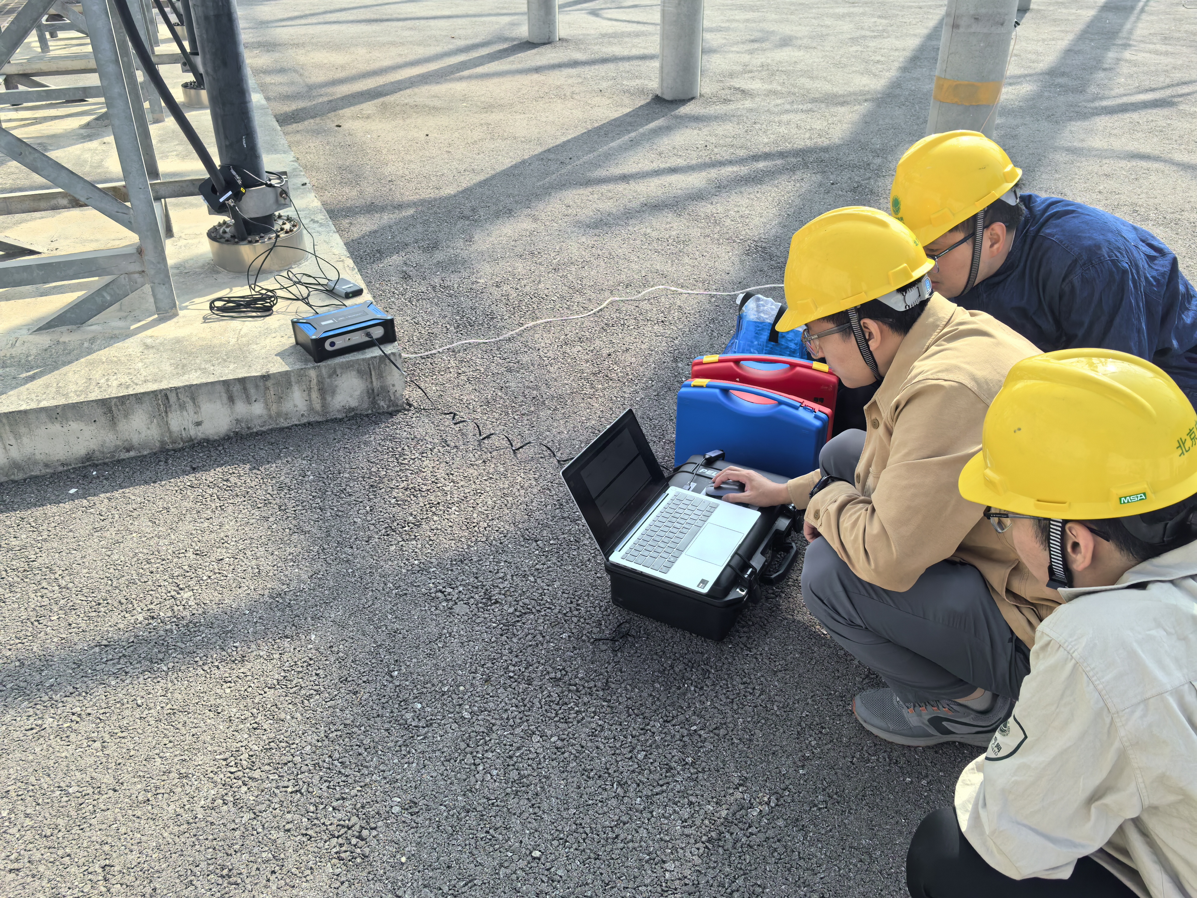 高頻電纜局放測(cè)試儀的測(cè)試現(xiàn)場(chǎng)